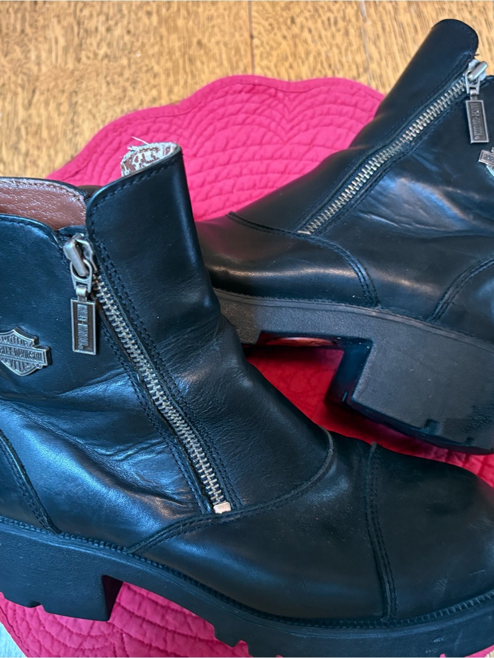 Harley-Davidson Black Leather Zip-Up Women's Ankle Boots